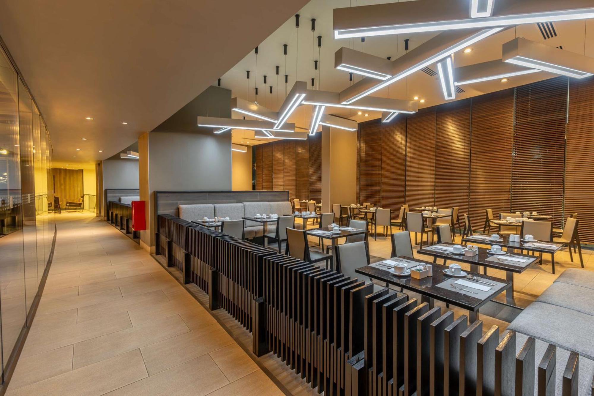 Hilton Garden Inn Iquique Exterior photo