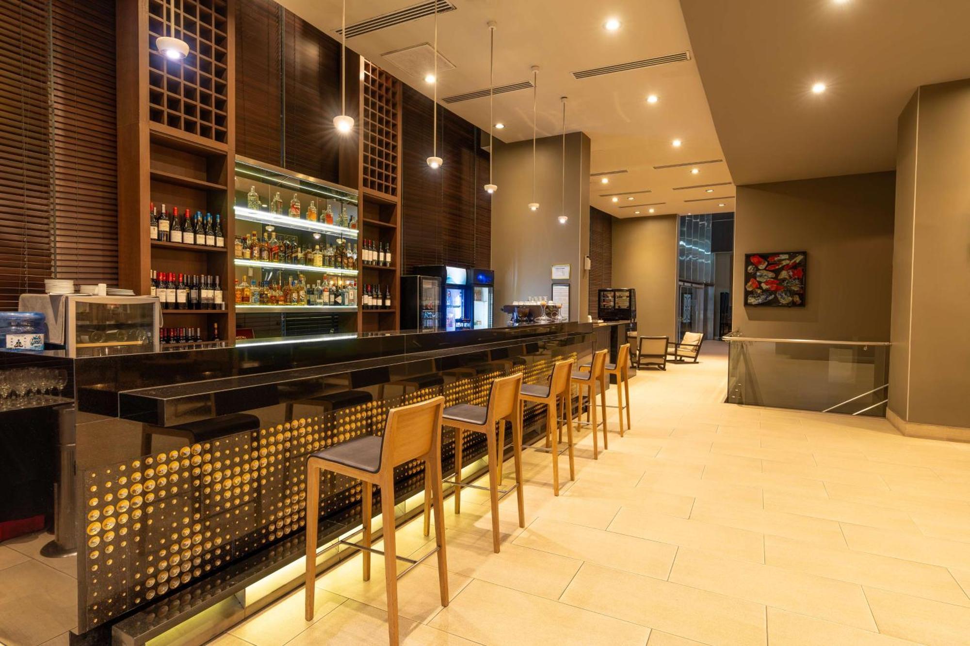 Hilton Garden Inn Iquique Exterior photo