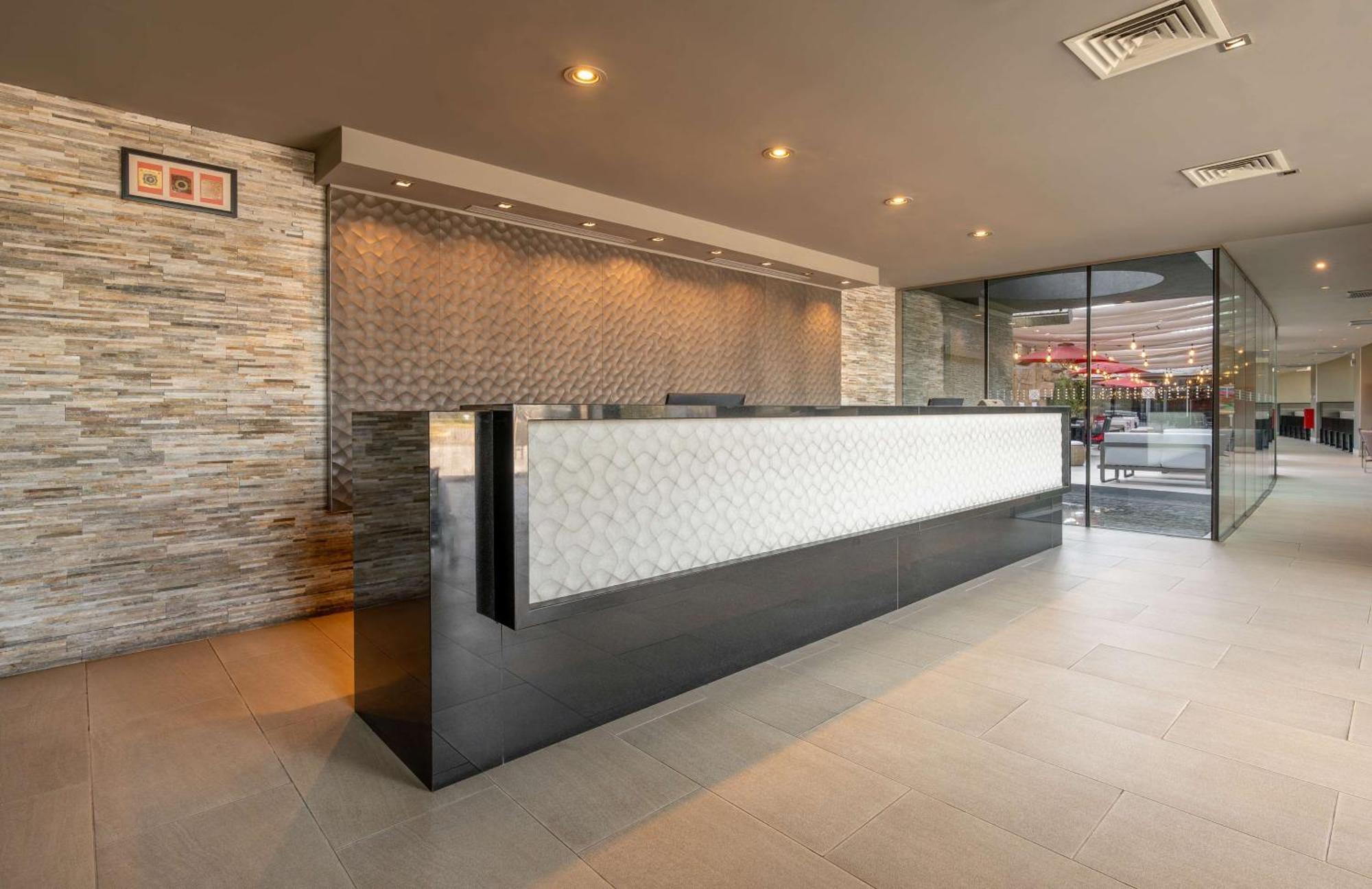 Hilton Garden Inn Iquique Exterior photo